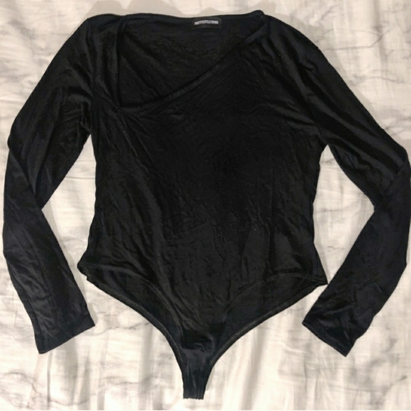 PrettyLittleThing Tops - 🌻Pretty Little Thing Long-sleeve Bodysuit - Black